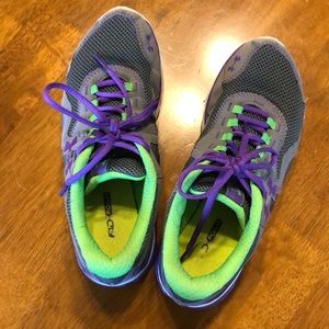 Women’s Under Armor shoes